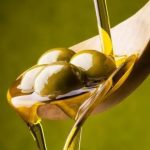 olives-and-oil-on-spoon